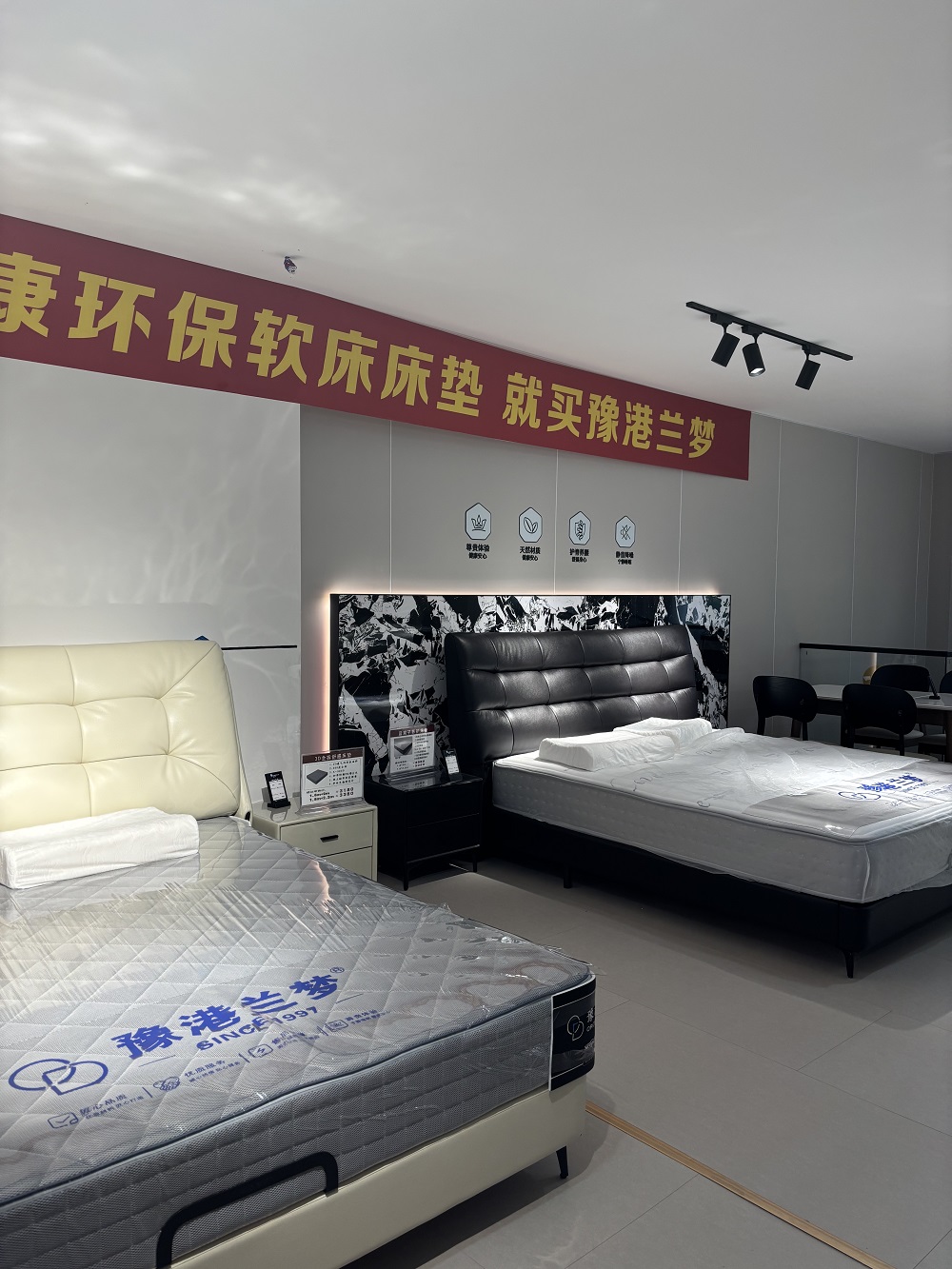 6b4ffb69-54ce-4308-935d-b58443fb187b.jpg