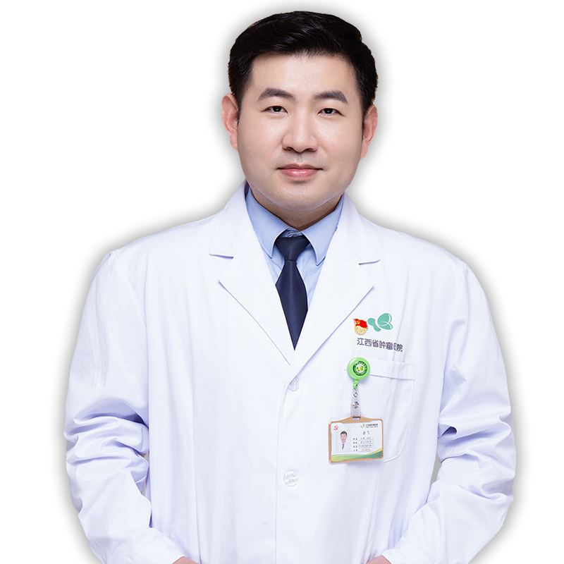 乐飞主任专业形象照 — 身着白大褂的副主任医师正面肖像